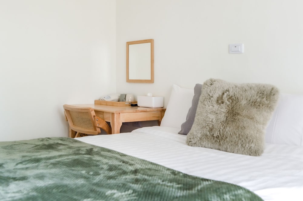 Deluxe Double Room, Balcony - Photo 9