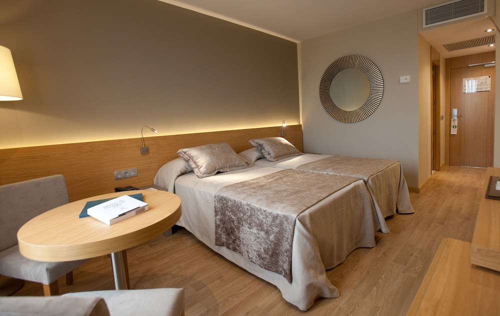 Double Room - Photo 8