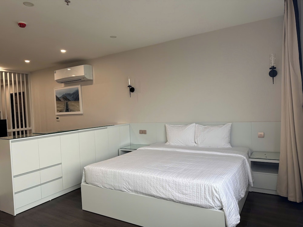 Modern / Classical Premium Apartment (2pax) photo 3