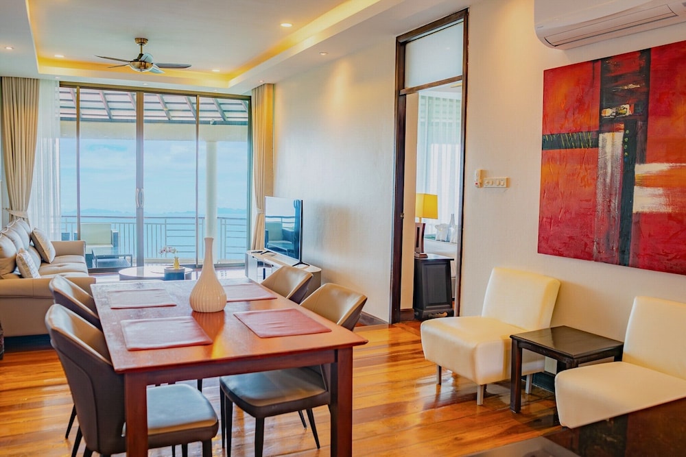 Sunset 2 Bedroom Penthouse - Photo 5