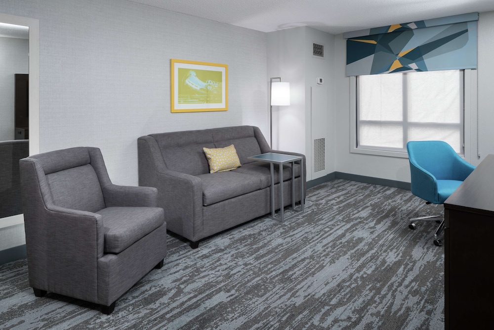 Suite, Kitchen (2 King Beds & 1 Sofabed) - Photo 1