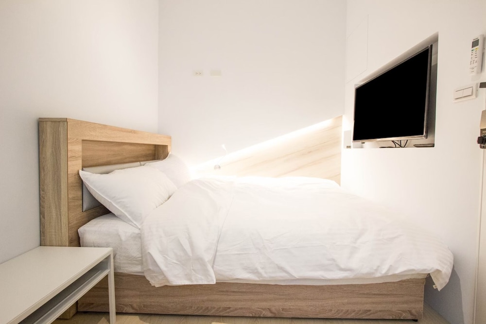 Economy Double Room - Photo 3