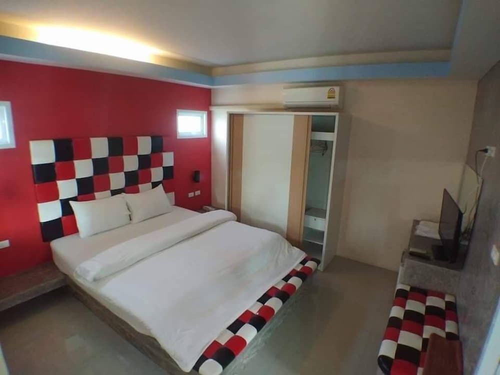 Standard Double Room (Queen Size Bed)