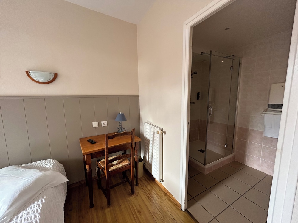 Economy Room - Photo 2