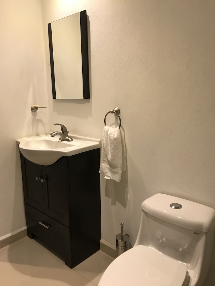Standard Room, 1 Queen Bed, Refrigerator & Microwave photo 2