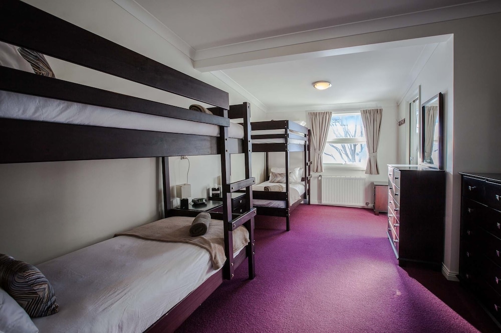 Standard Room, Non Smoking (Bunk Room) photo 3