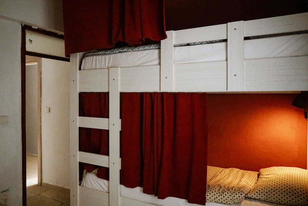 Comfort Shared Dormitory, Mixed Dorm, Shared Bathroom