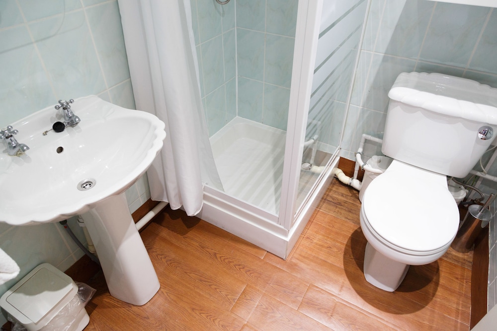 Standard Double | One Double bed photo 3