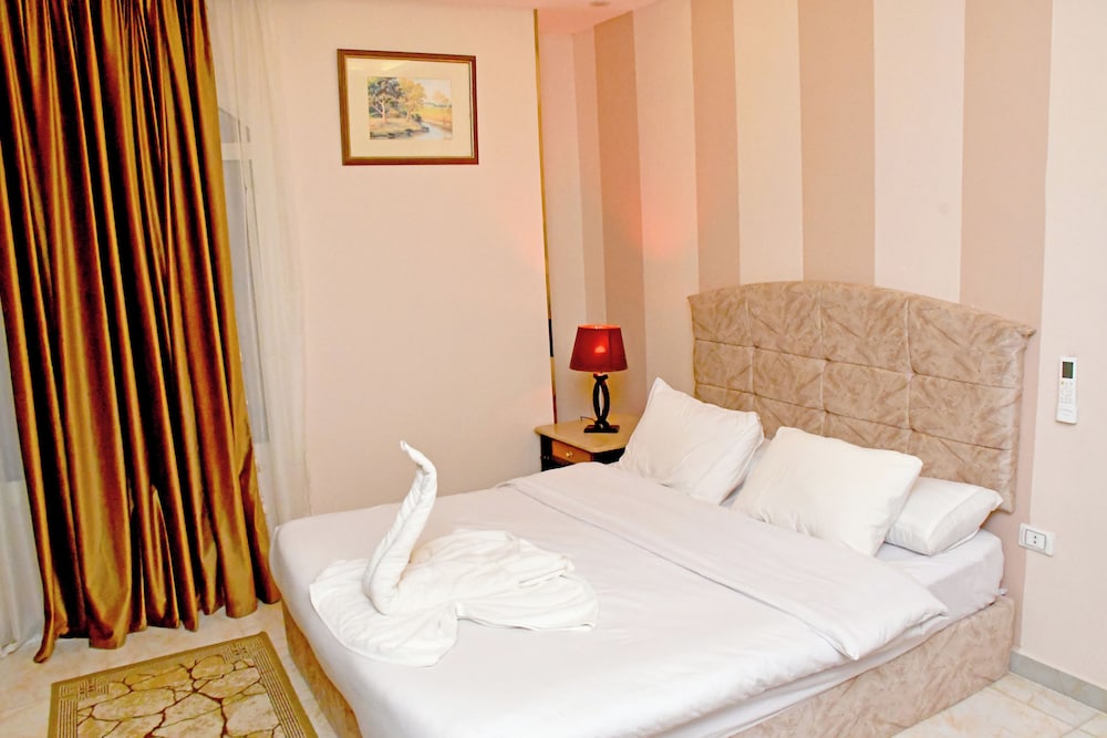 Deluxe Double Room, Pool View