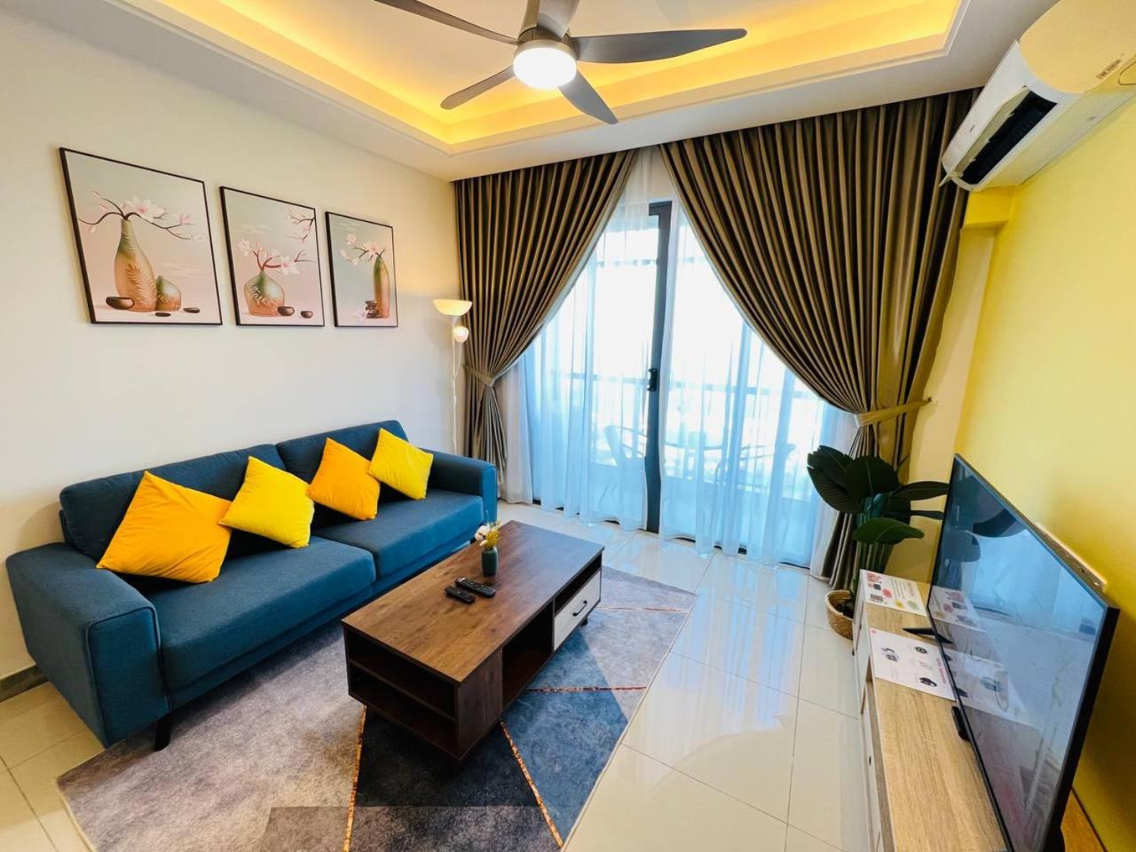 Studio Apartment with Sea View photo 1