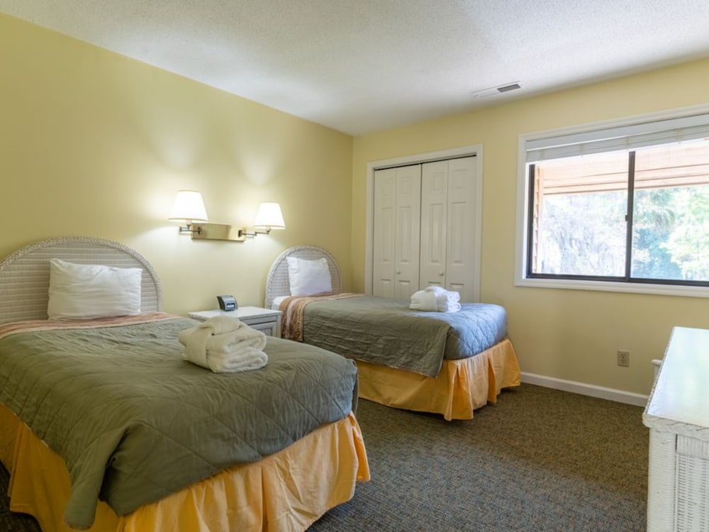 Basic Townhome photo 1