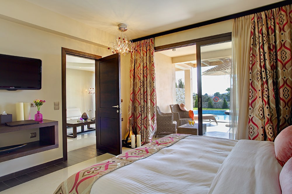 Royal Villa, Private Pool - Photo 8