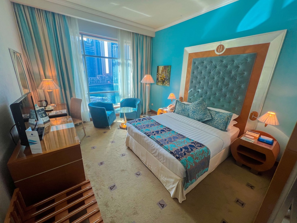 Deluxe Room, 1 King Bed, Marina View photo 3