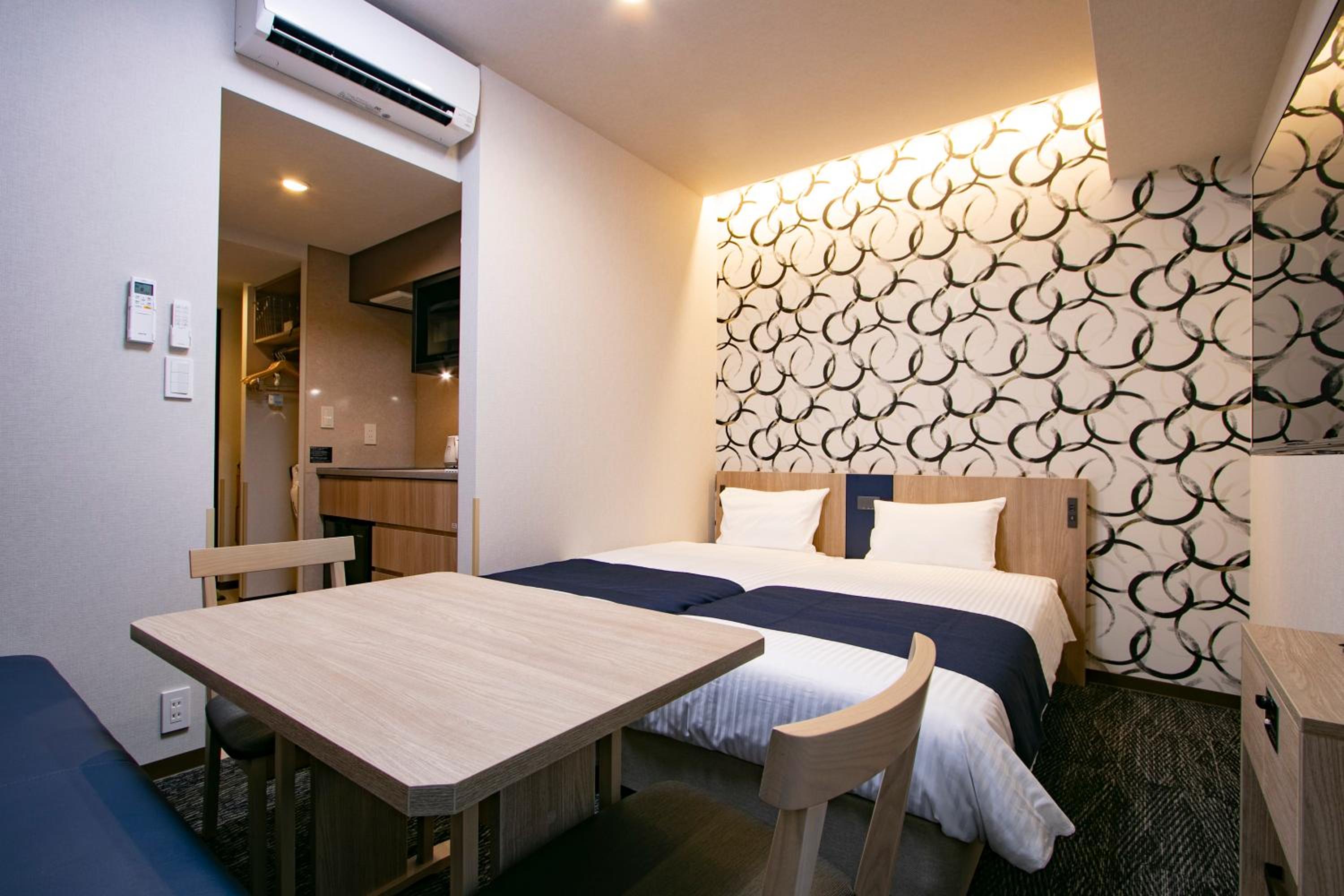 Economy Triple Room photo 1