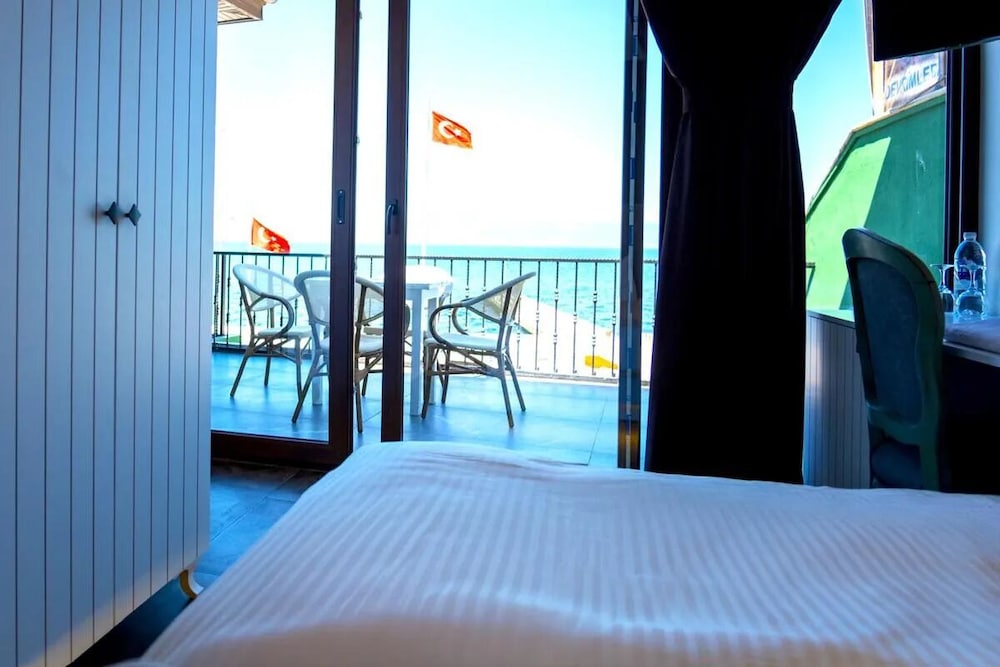Luxury Double Room, Balcony, Sea View photo 3