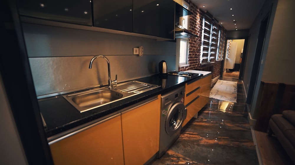 Family Suite, 3 Bedrooms, Smoking photo 2