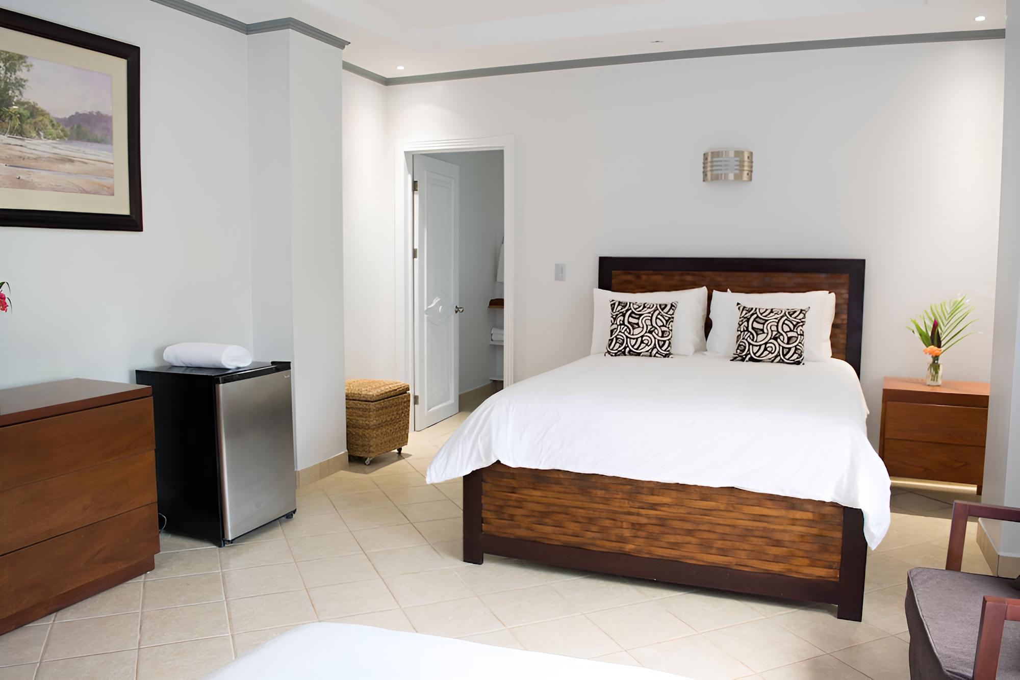 Suite, Multiple Beds, Ocean View photo 1