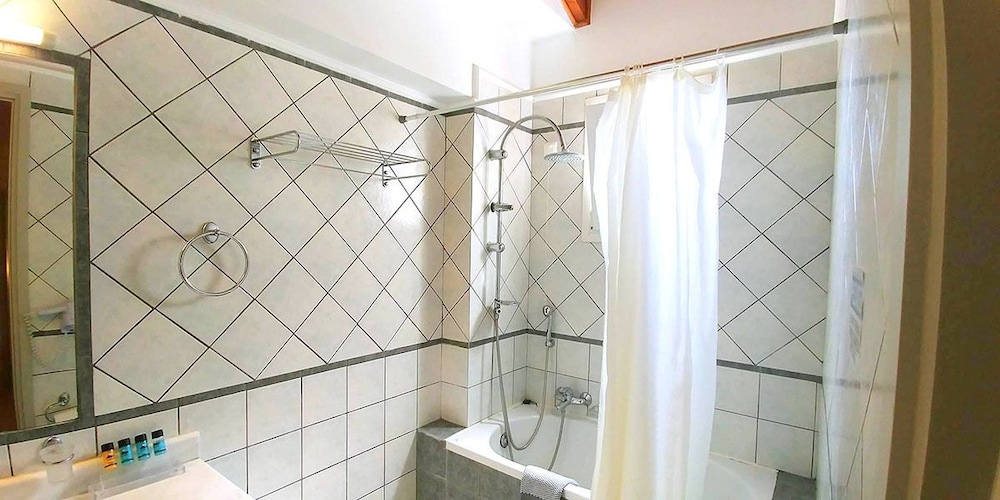 Double Room, Partial Sea View - Photo 5