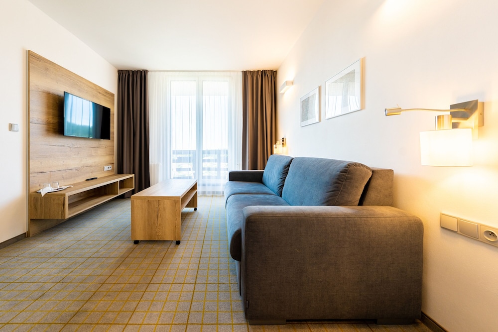 Deluxe Studio Suite