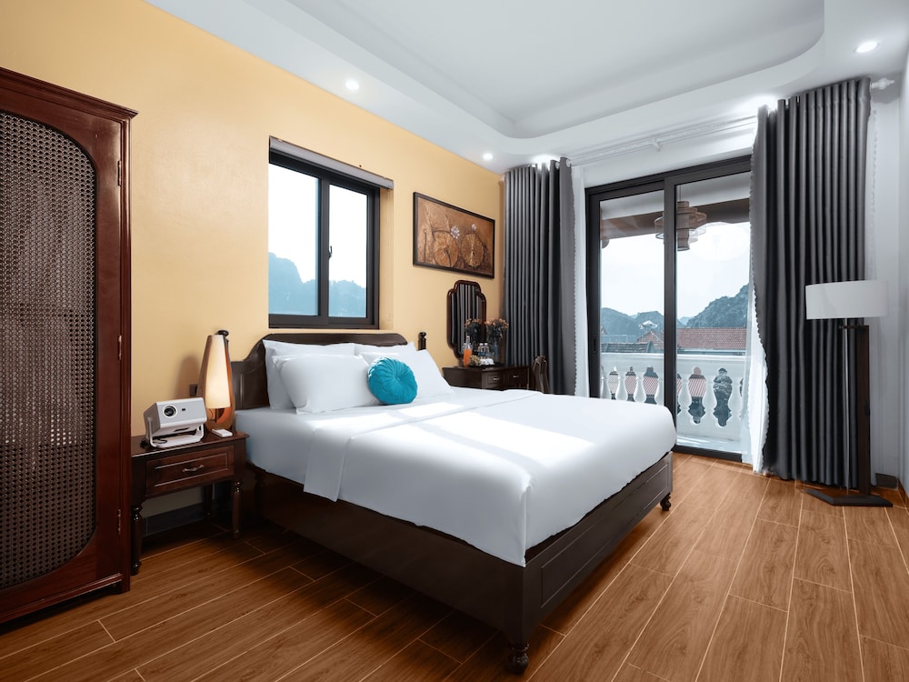Deluxe Double Room, Balcony, Mountain View