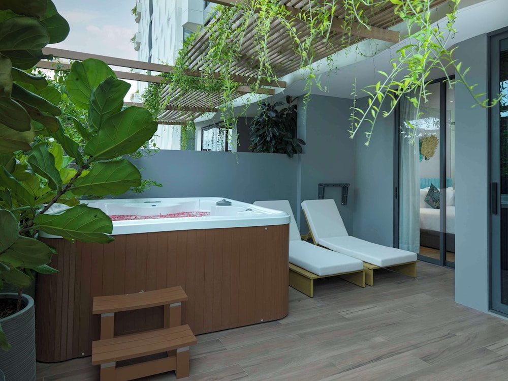 La Green Junior Suite with Jacuzzi - Photo 3