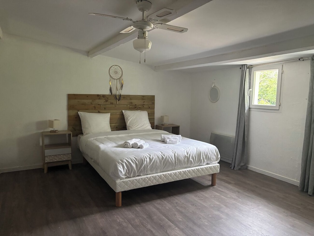 Apartment, Air conditioning, Courtyard View