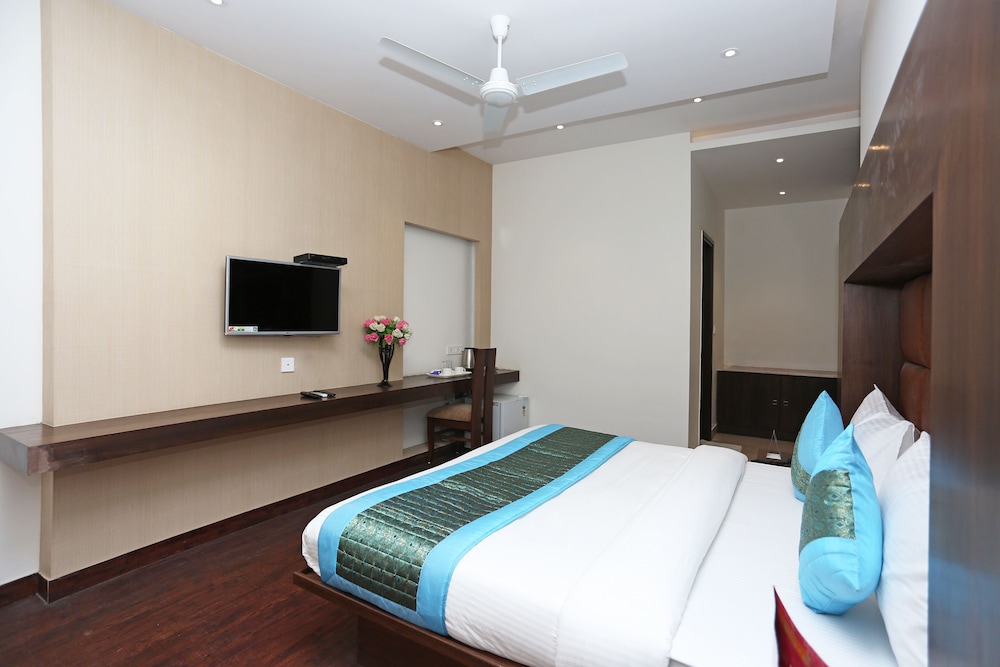 Double or Twin Room photo 3