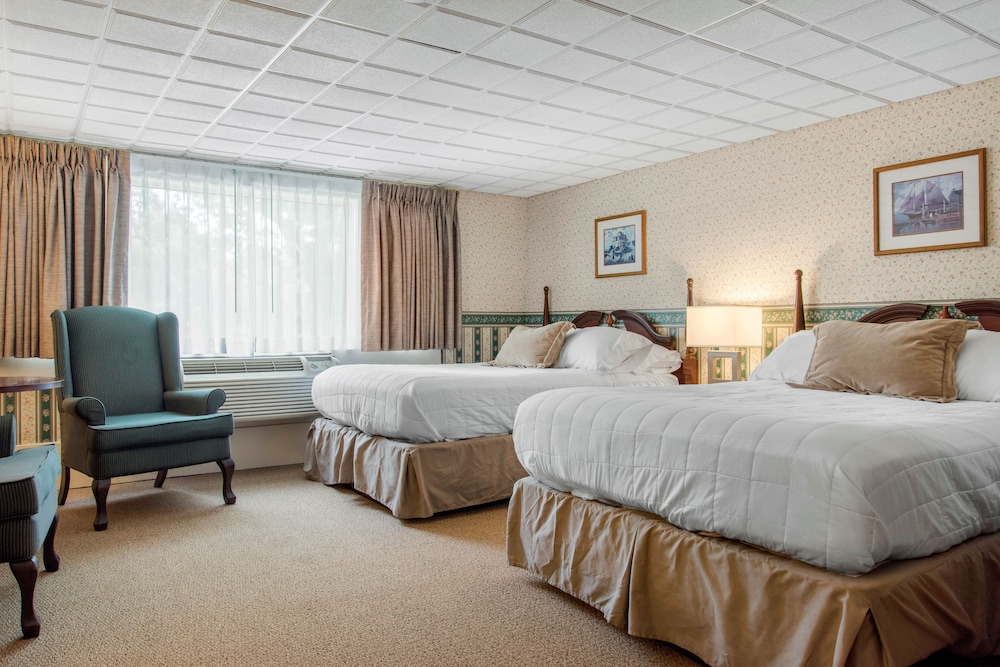 Room, 2 Queen Beds, Non Smoking photo 1