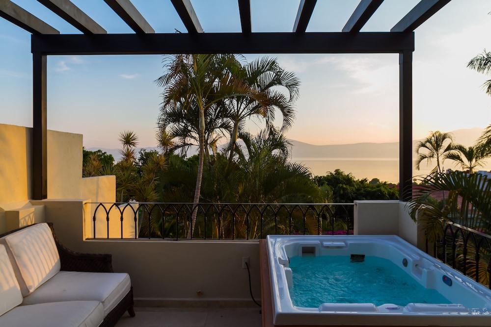 Suite 8 Presidential, 1 King Bed