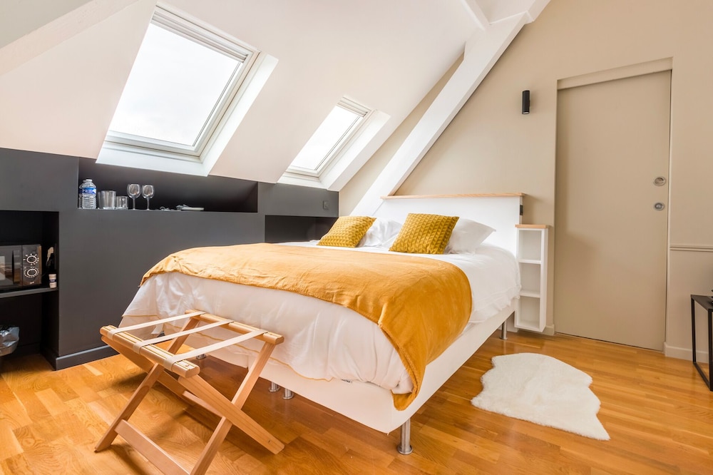 Premium Double Room, Ensuite - Photo 33
