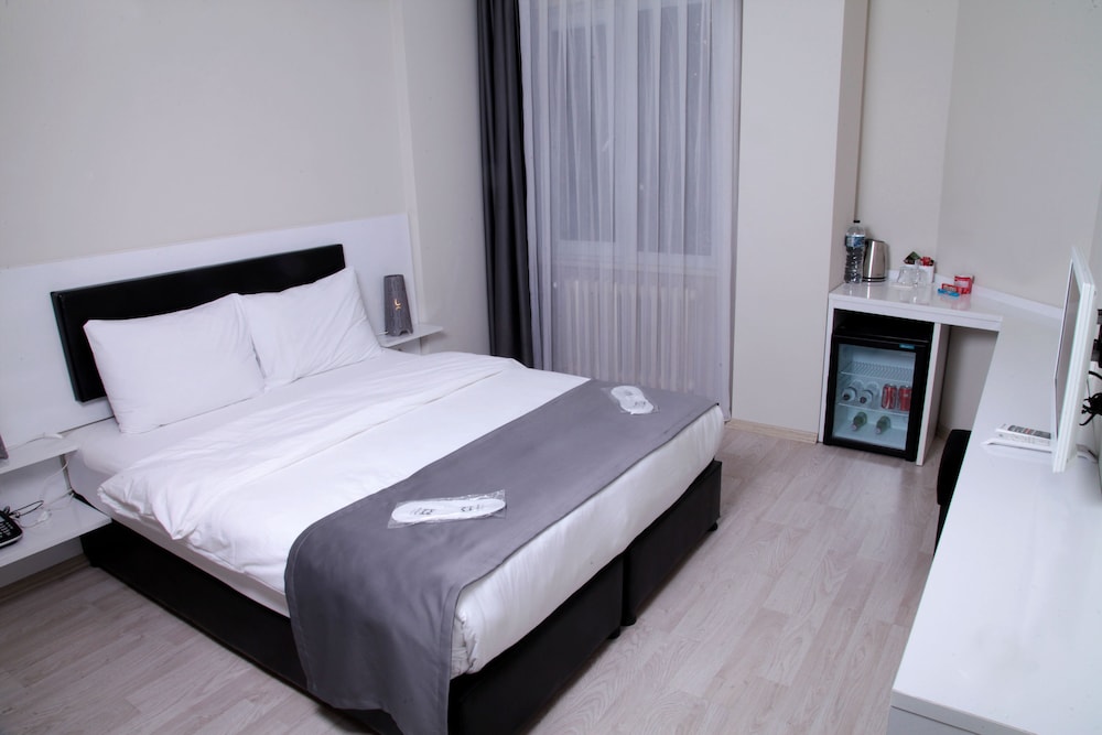 Standard Double Room photo 2