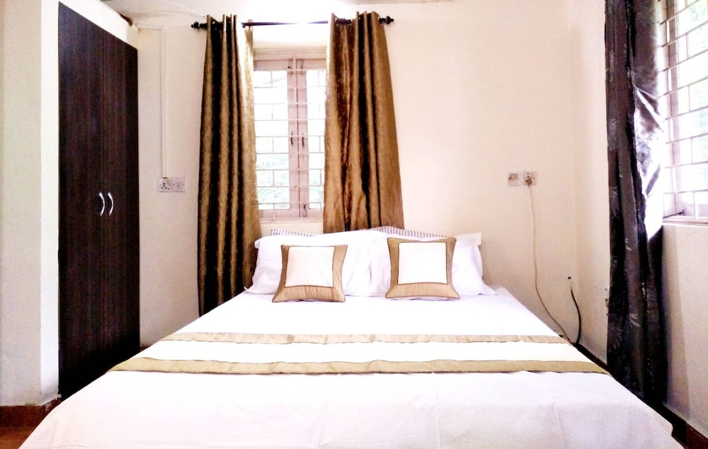 Luxury Apartment, 1 Queen Bed with Sofa bed, Garden View, Ground Floor