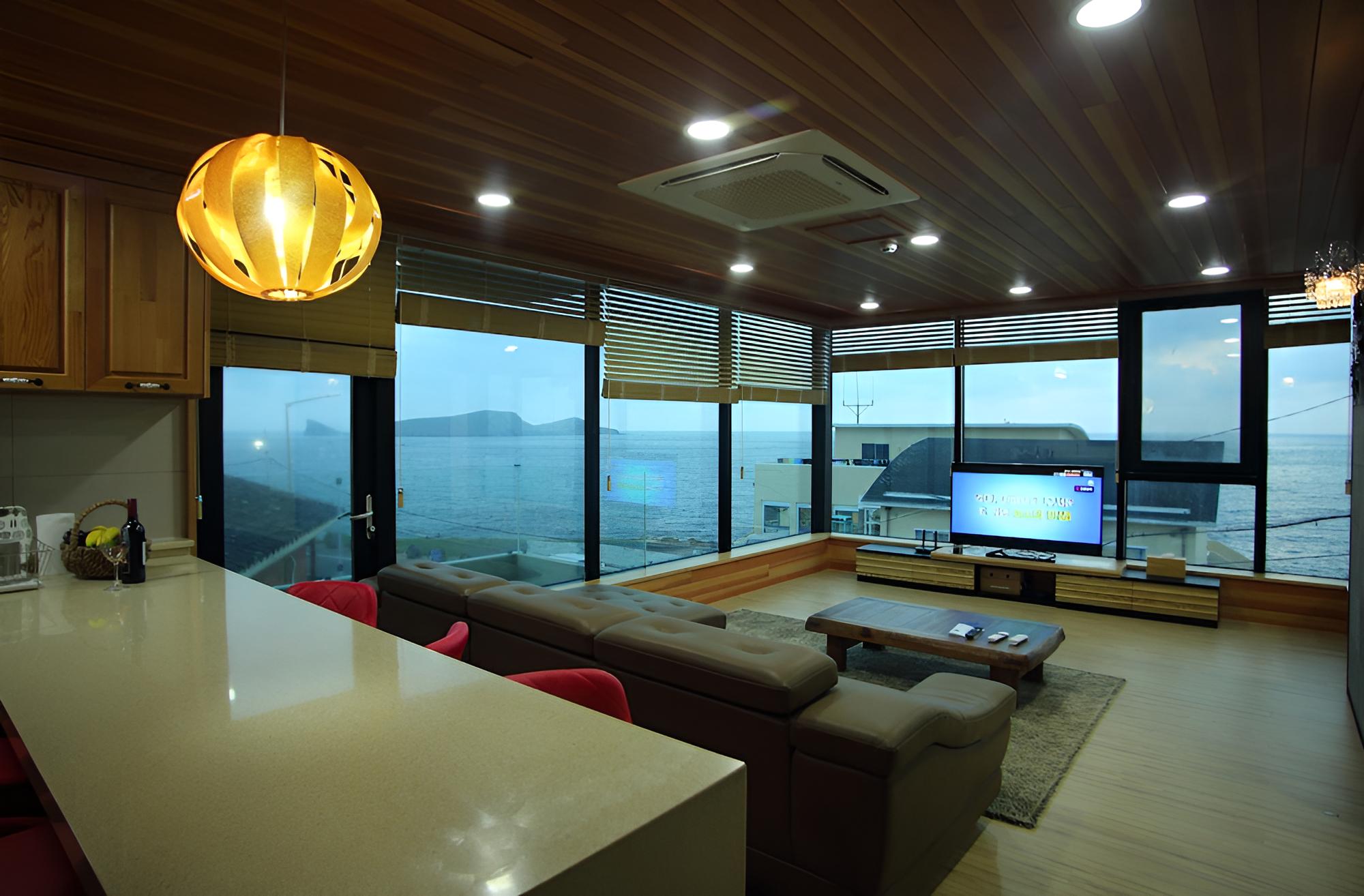 Sea Side View Pension photo 1