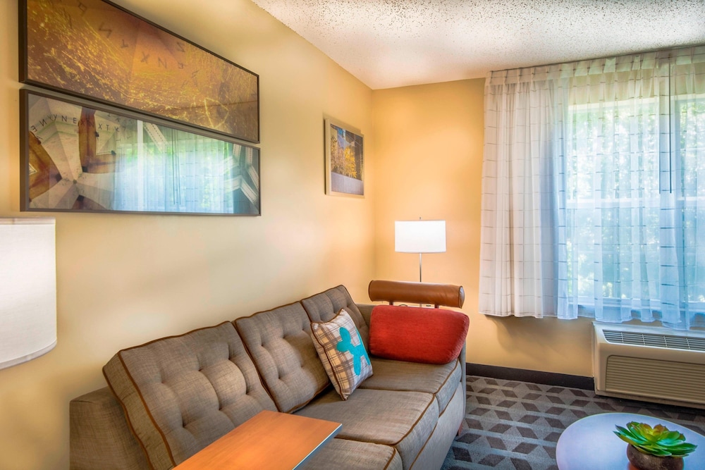 Suite, 1 Bedroom photo 1