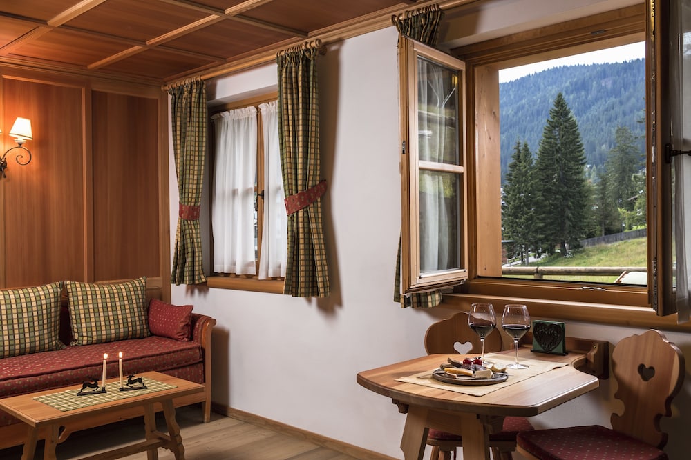 Junior Suite, Slope side photo 3