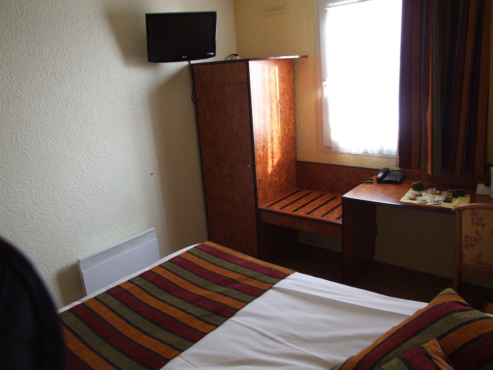 Standard Double Room photo 3