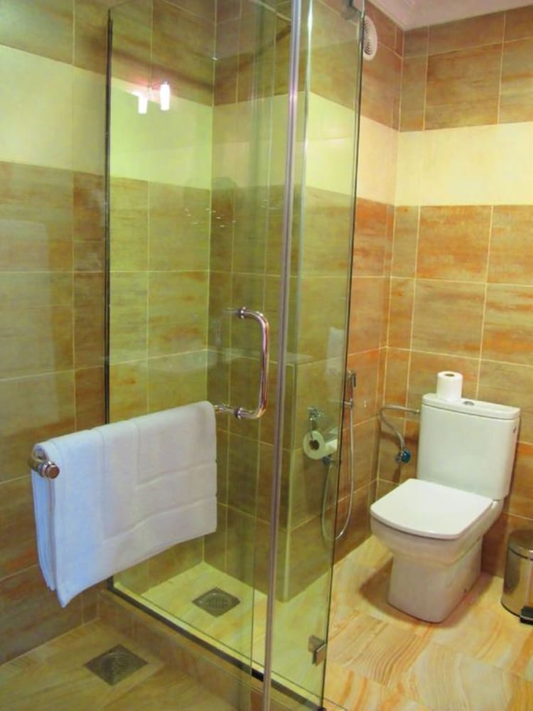 Deluxe Double Room, 1 Queen Bed, Smoking