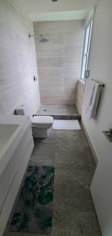 Honeymoon Villa, 2 Bedrooms, Ocean View photo 3