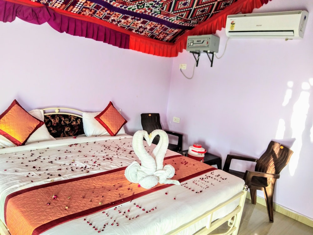 Luxury Room, 1 Bedroom, Non Smoking photo 3