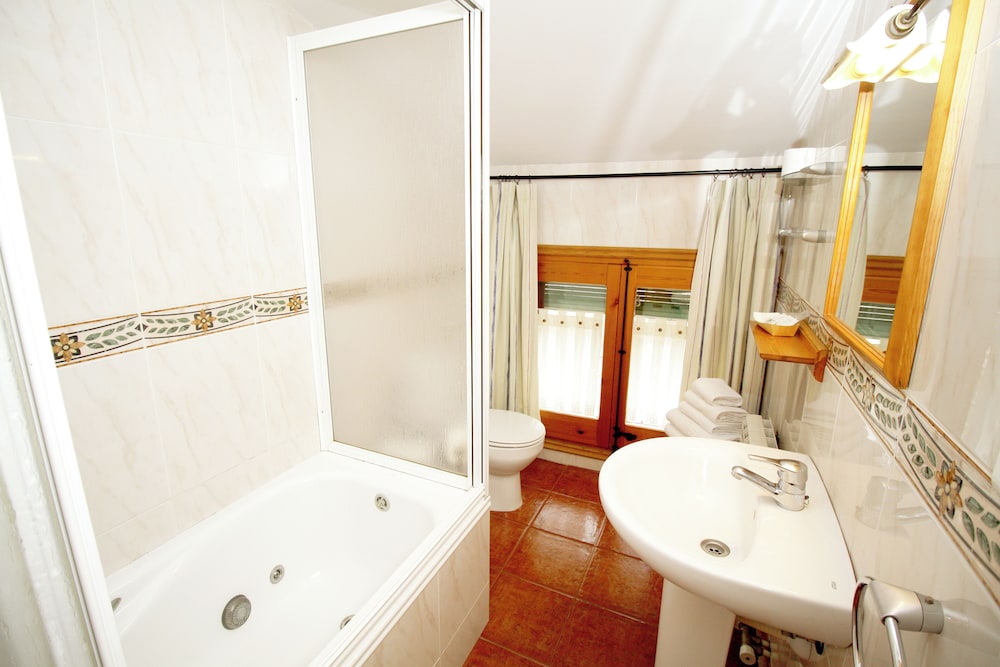 Classic Double Room (#8) photo 3