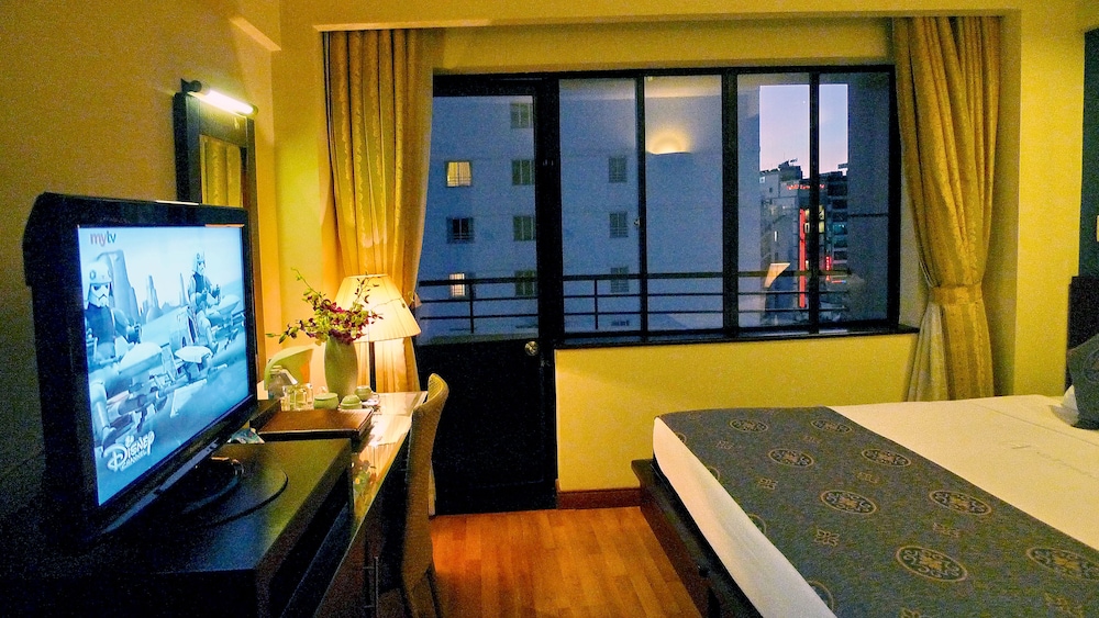 Standard City View - Photo 6