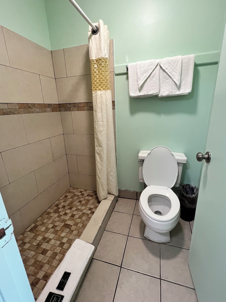Deluxe Single Room photo 3