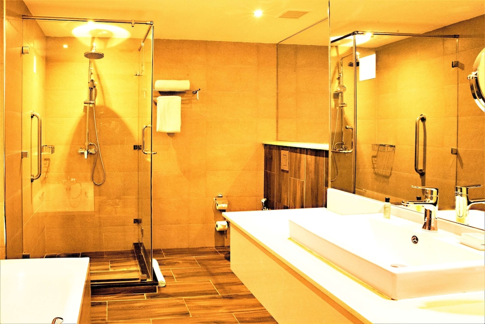 Suite, 1 King Bed
