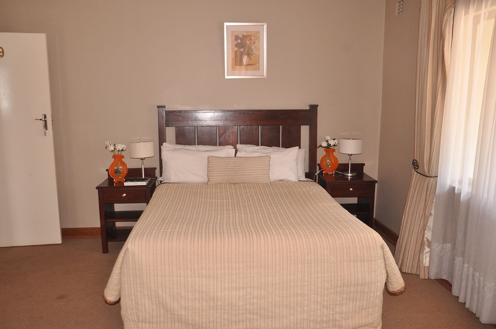 Executive Room photo 2