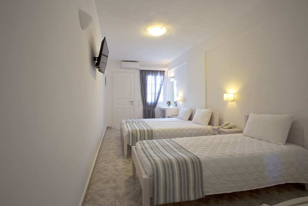 Standard Triple Room - Photo 3