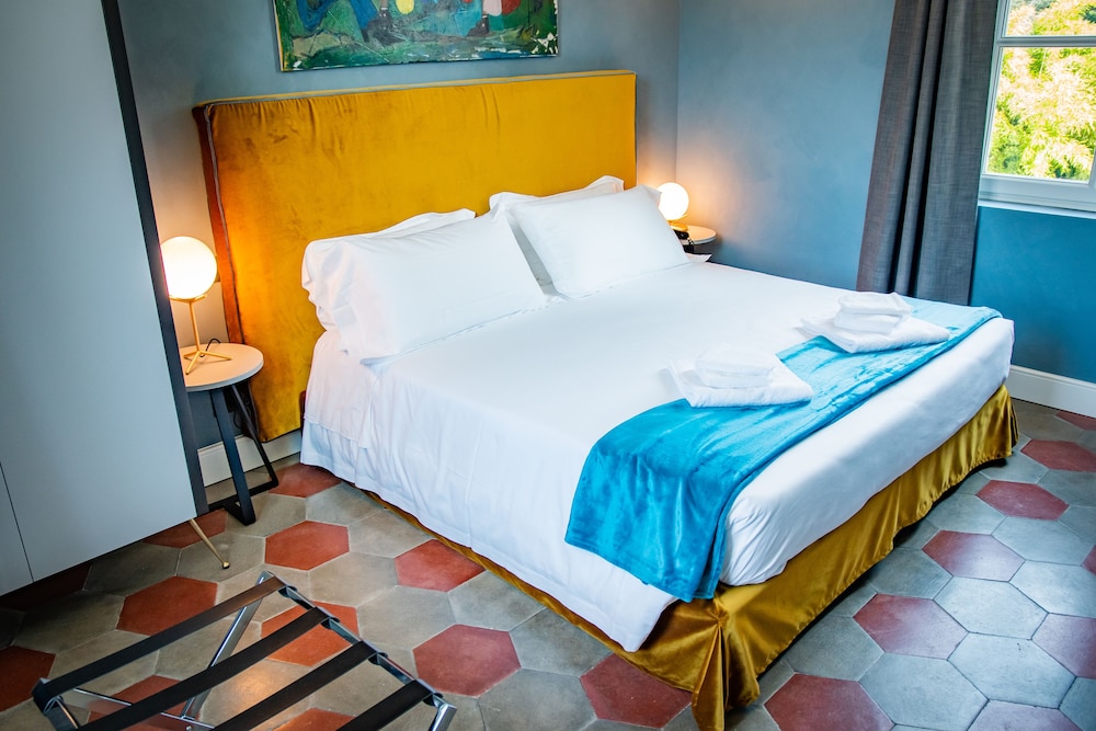 Deluxe Quadruple Room photo 3