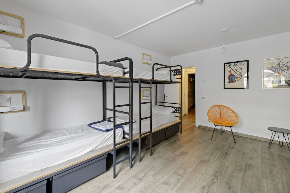 Shared Dormitory, Mixed Dorm (4 people) photo 1
