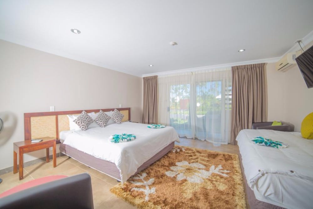 Hotel Room photo 1