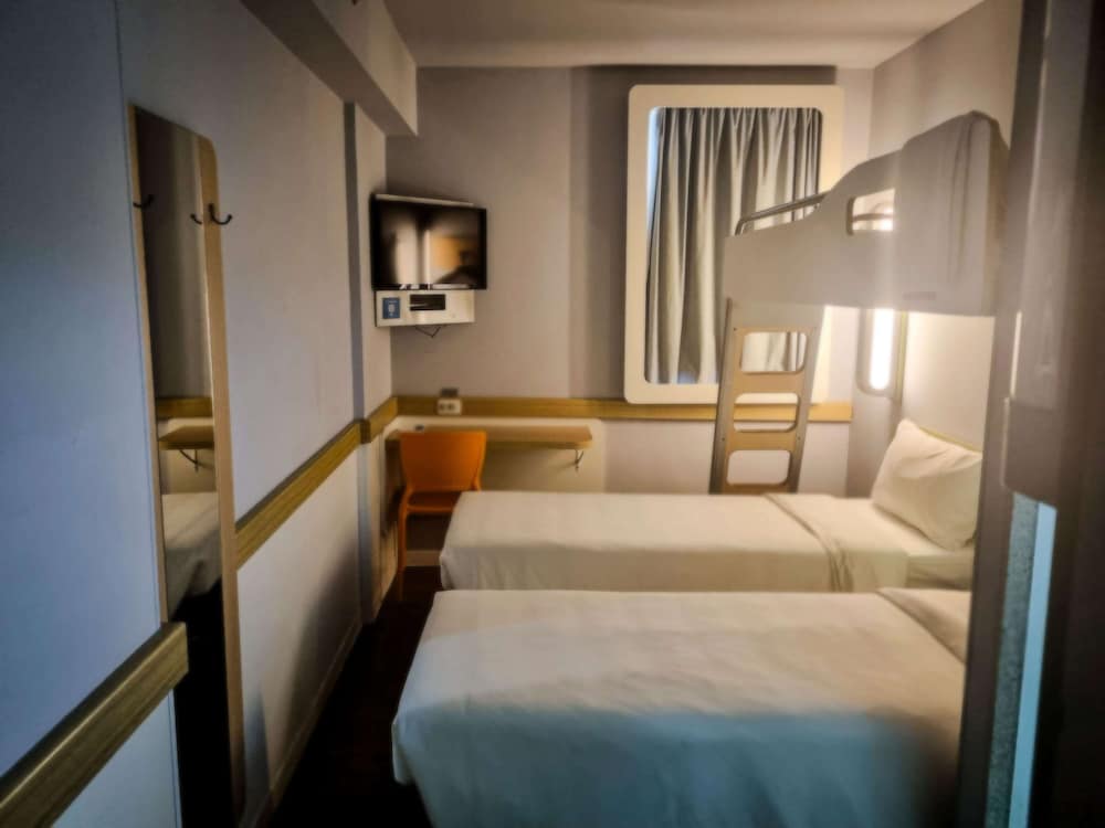 Standard Room, 3 Twin Beds