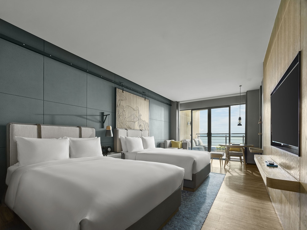 Room, 2 Double Beds, Balcony, Oceanfront - Photo 2